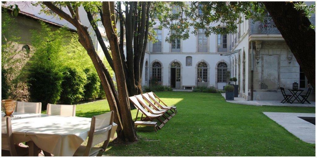 Les Jardins De Marze Villa Carpentras Buitenkant foto